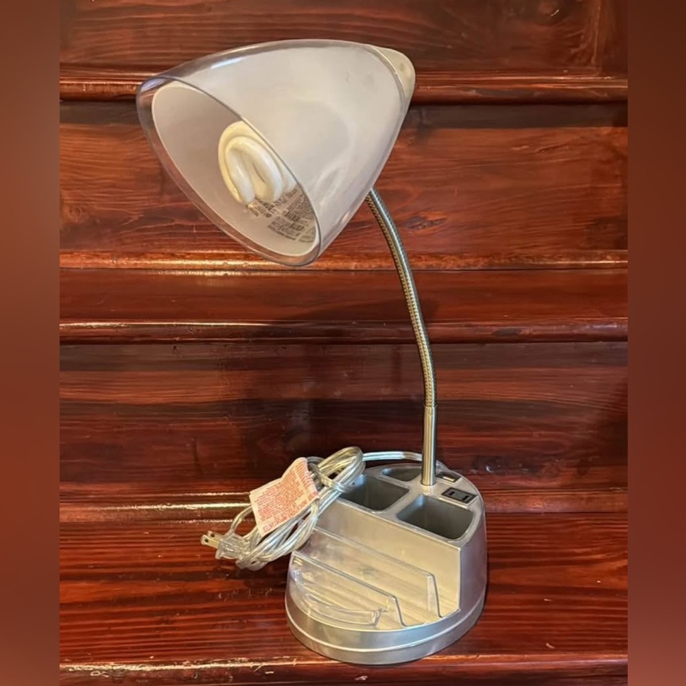 Desk Lamp with Organizer